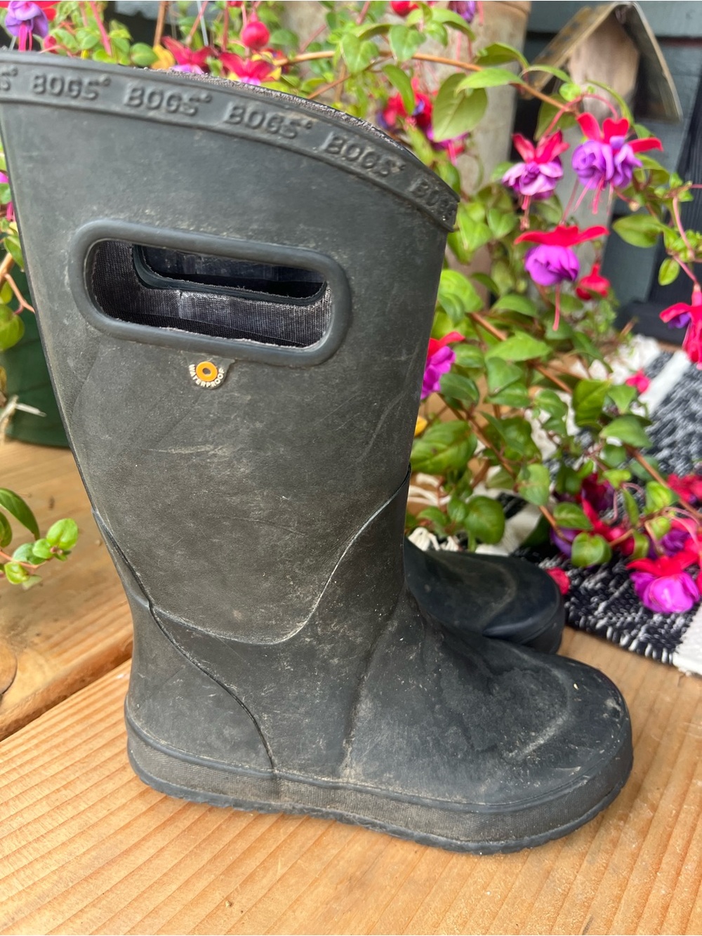 Bogs Kids Black Pull-On Waterproof Rain Boots
